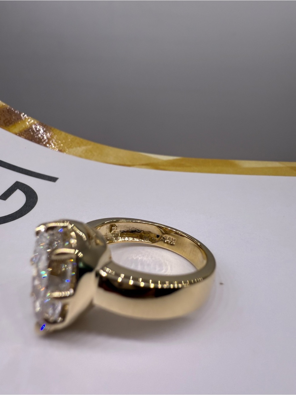 3.57 carat E VVS2 chubby pear on a wide band diamond engagement ring - Picture 8 of 14